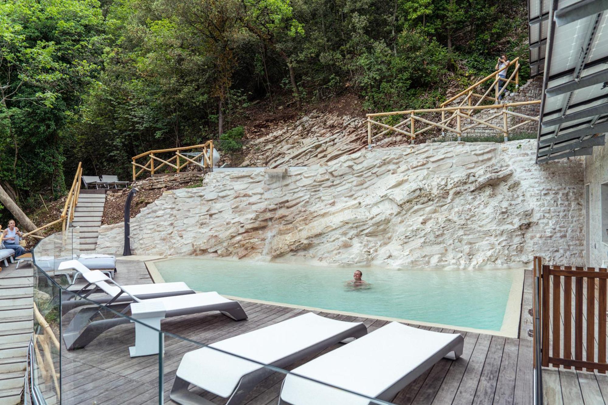 La Forestale Luxury Ecolodge Piano Terra- Appt Acqualagna Zewnętrze zdjęcie